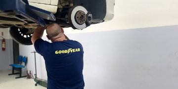 Revisão de freios e suspensão